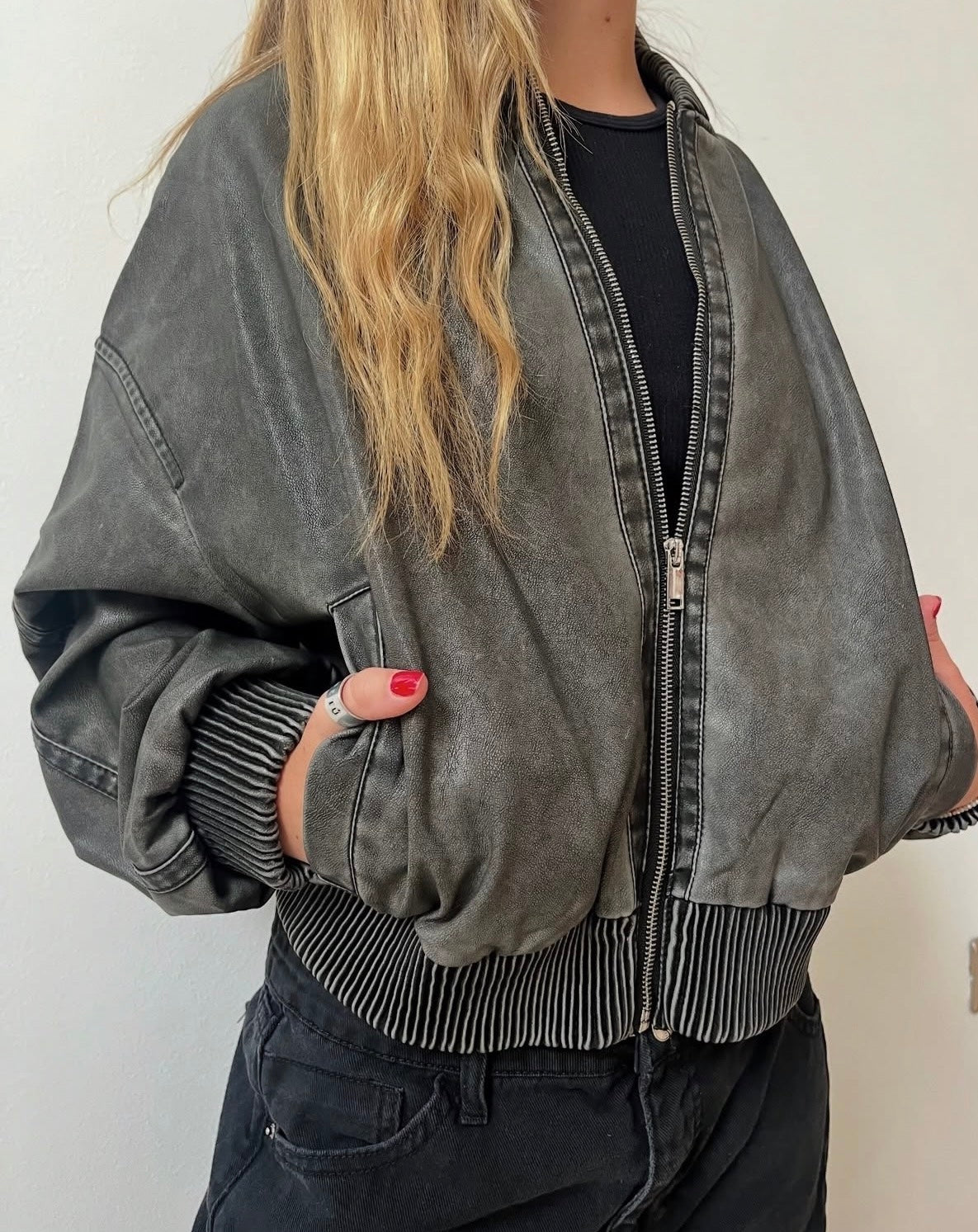 Bomber ecocuero grafito