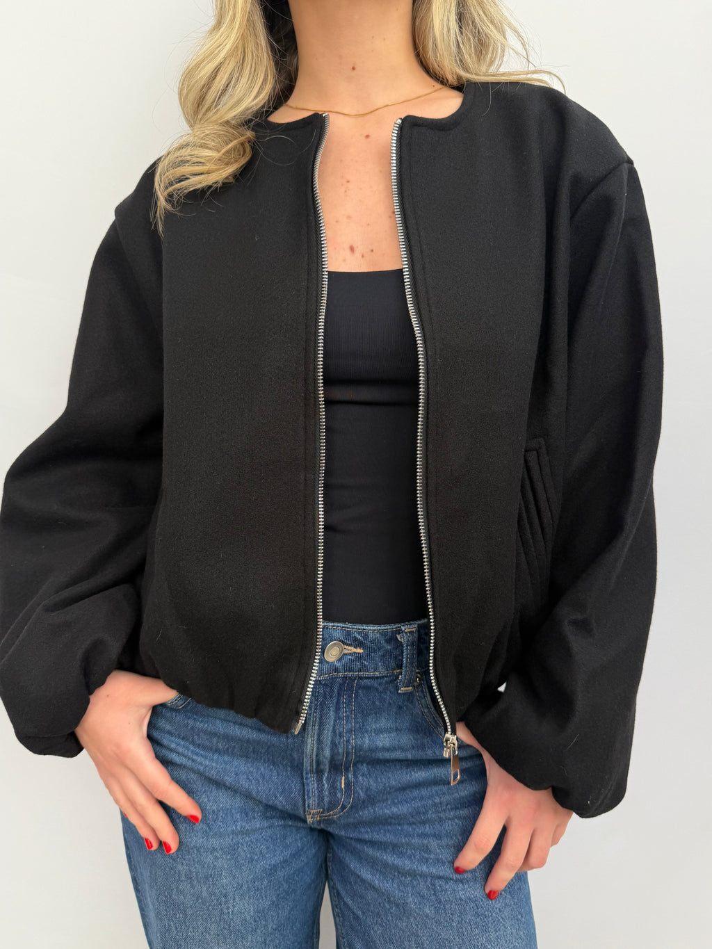 Bomber Ampuero