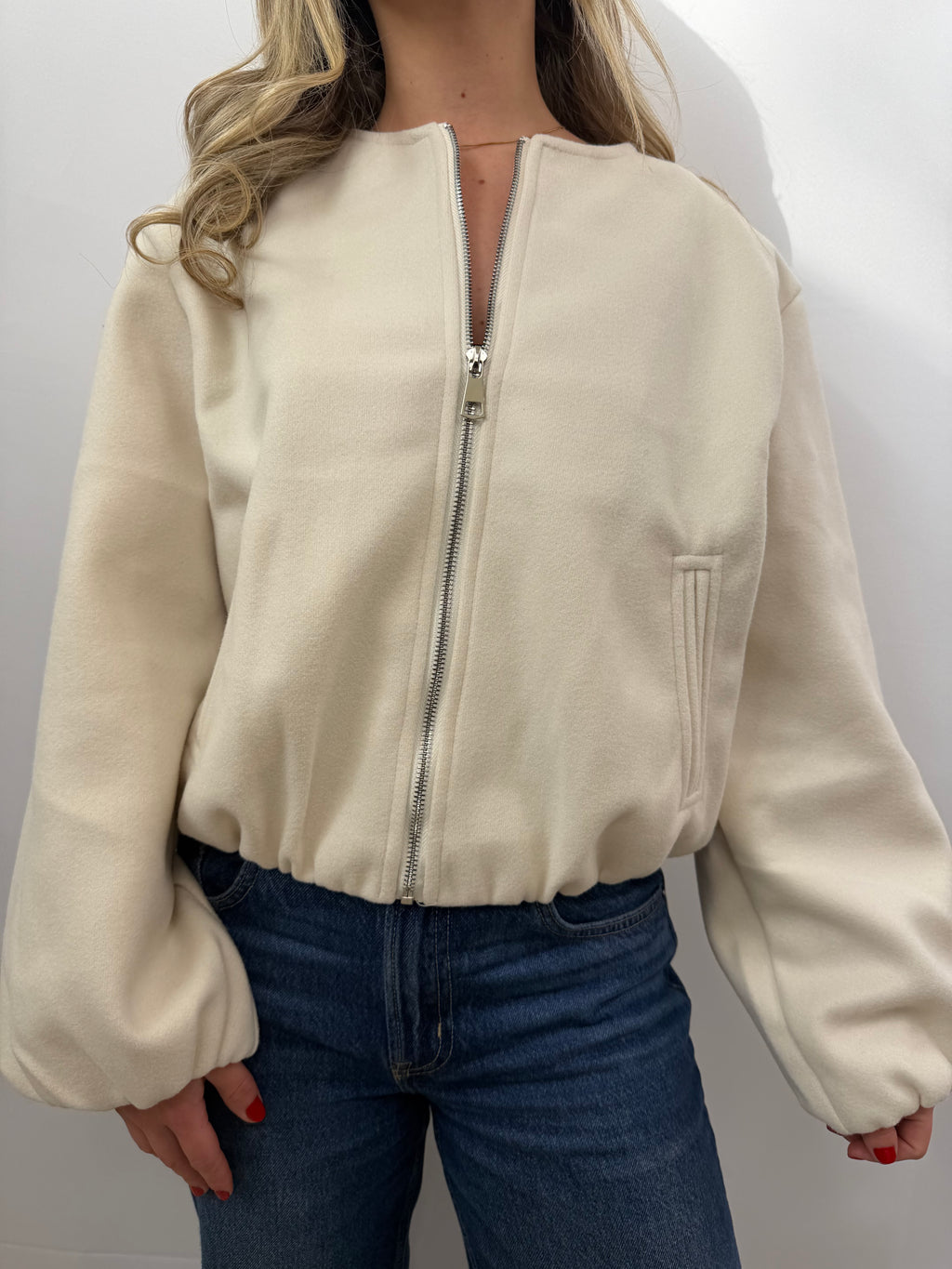 Bomber Ampuero