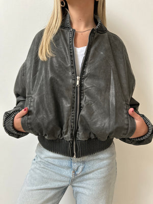 Bomber ecocuero grafito