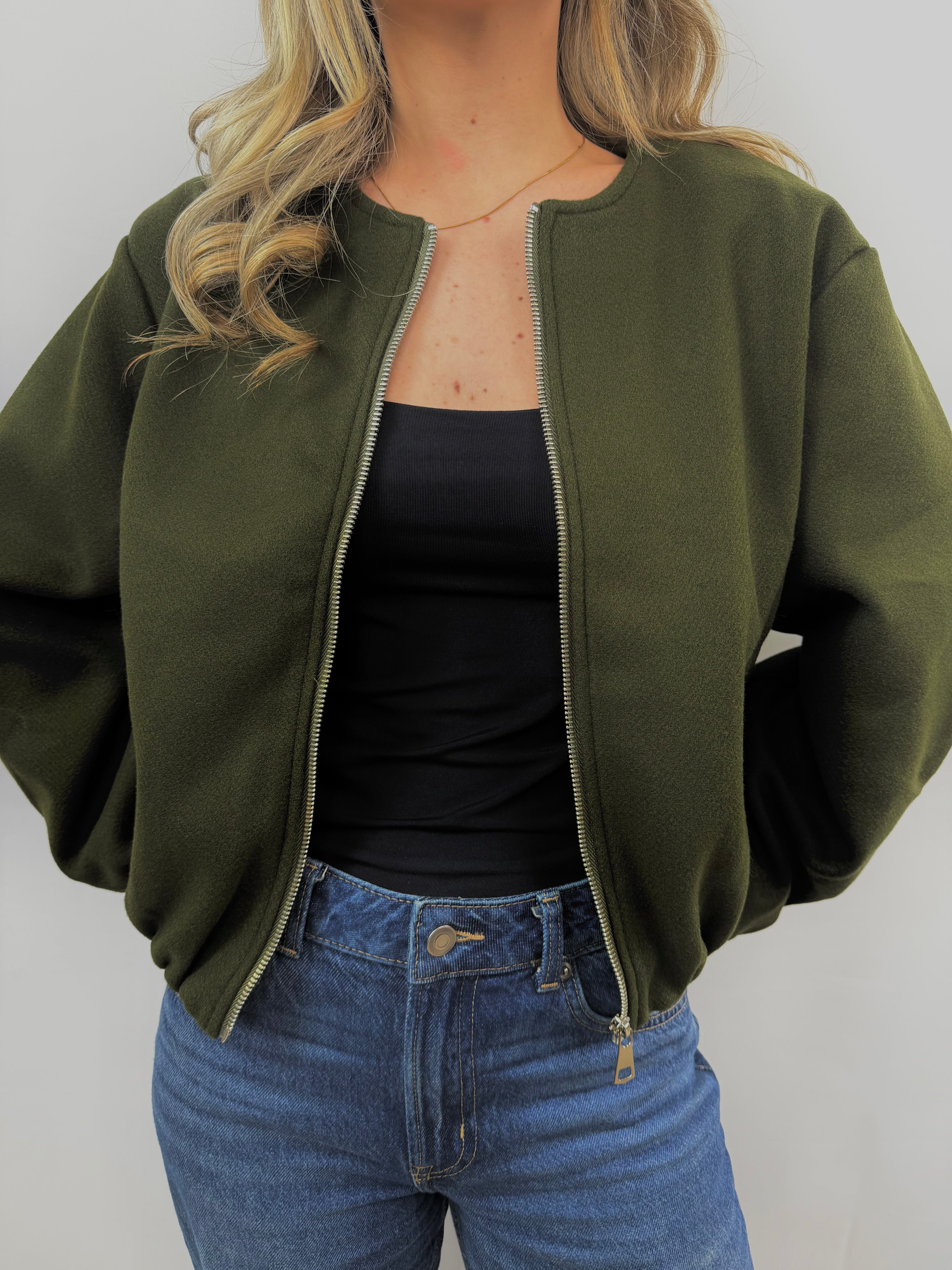 Bomber Ampuero