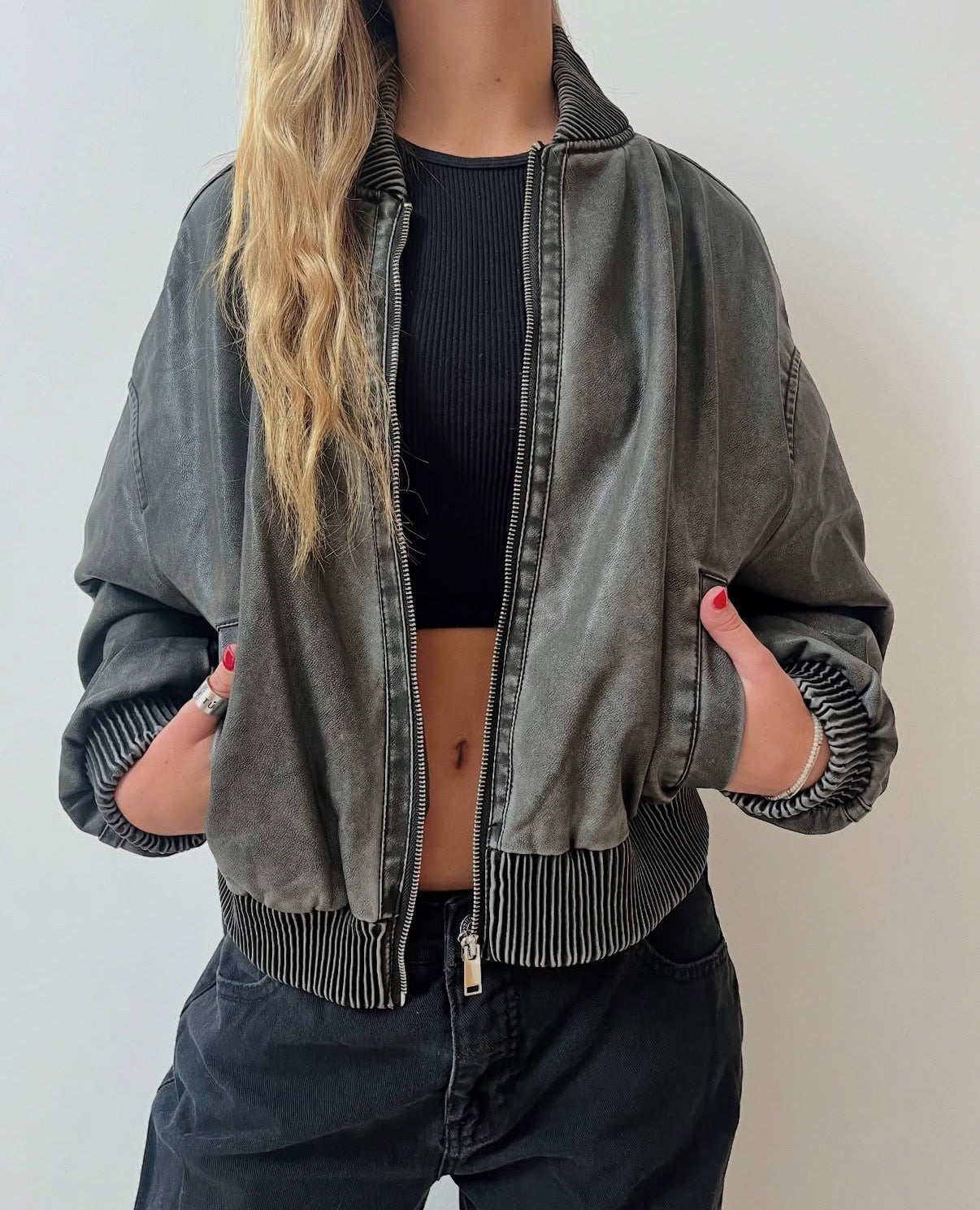 Bomber ecocuero grafito