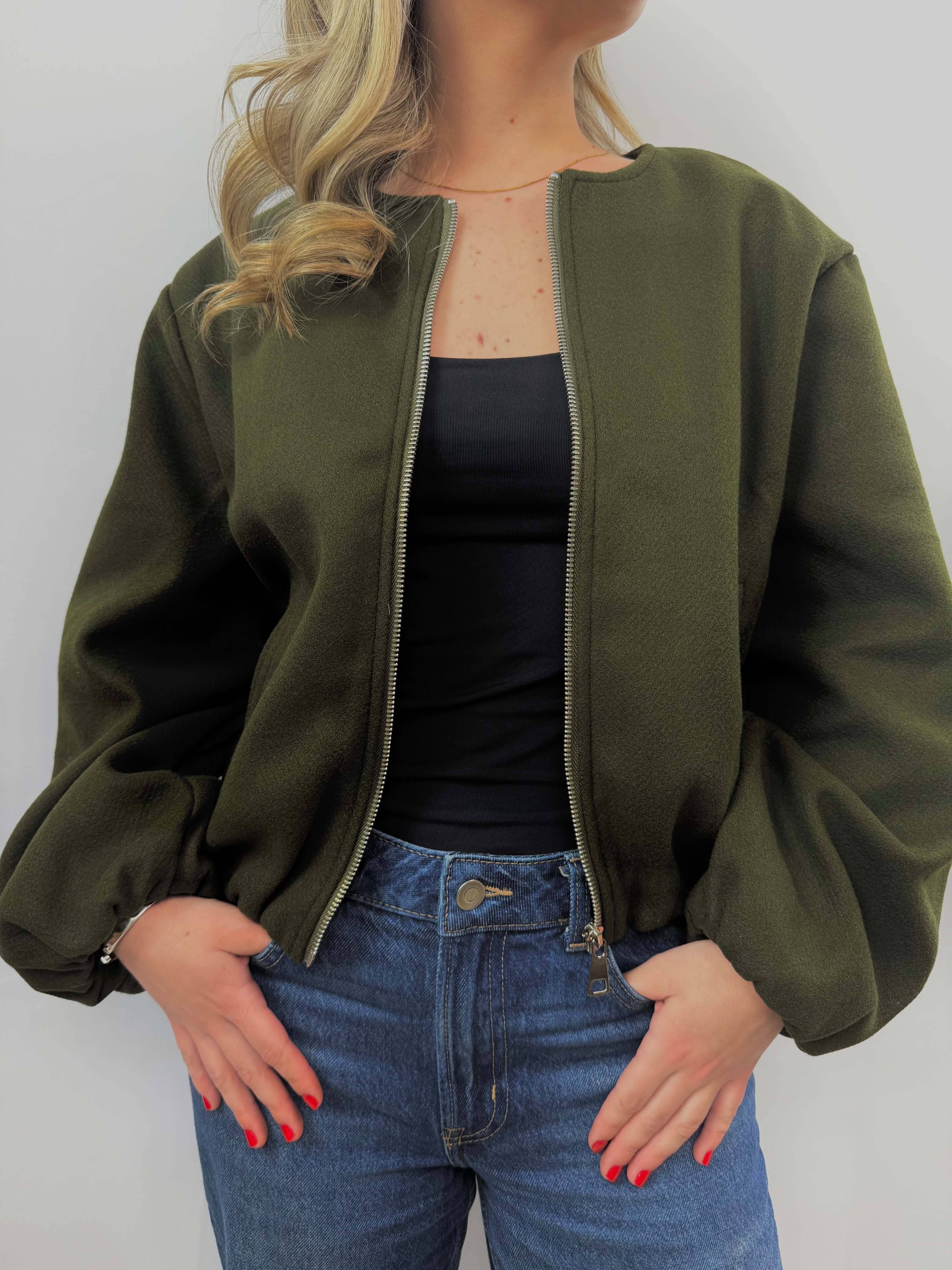Bomber Ampuero