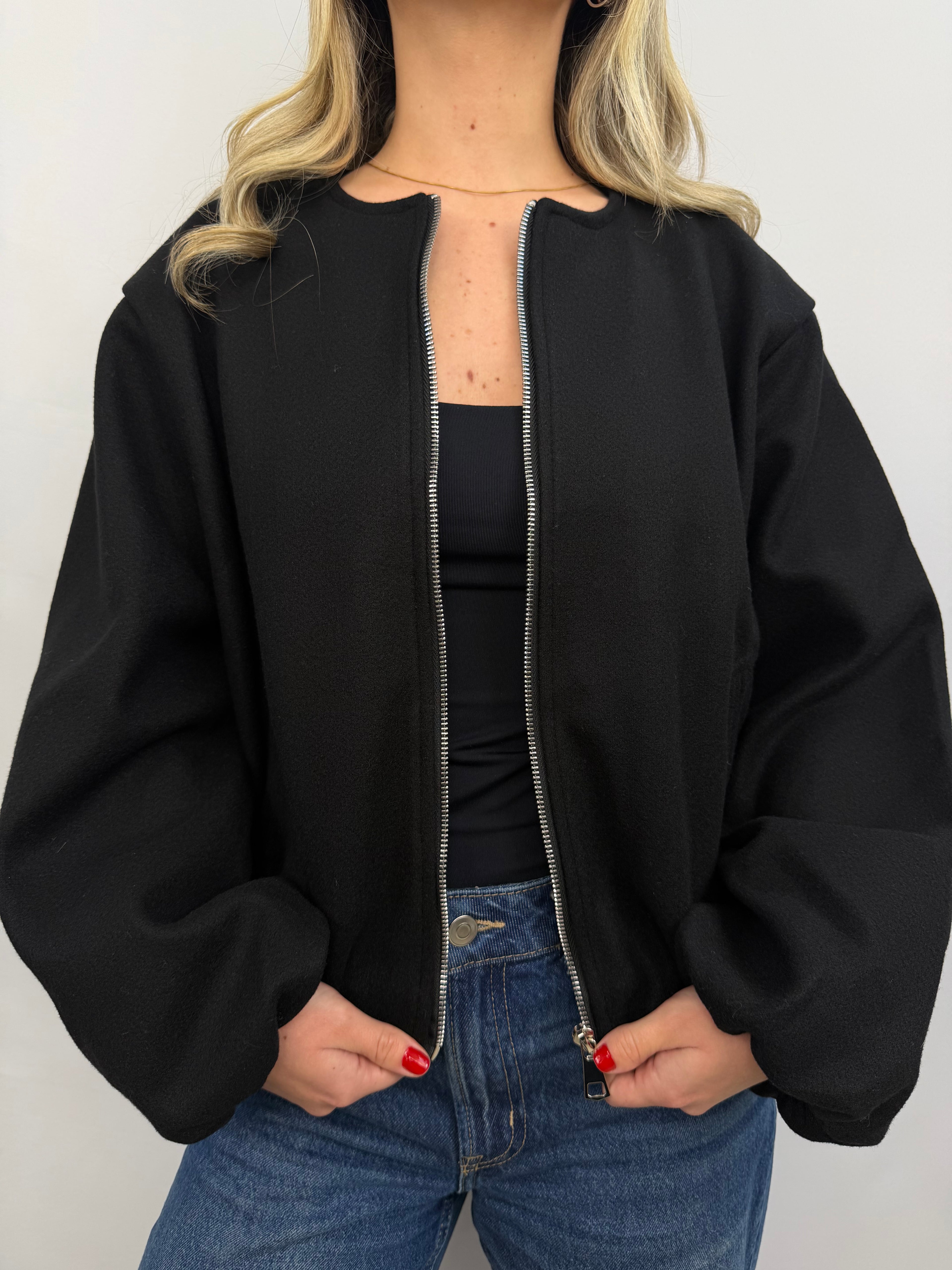 Bomber Ampuero