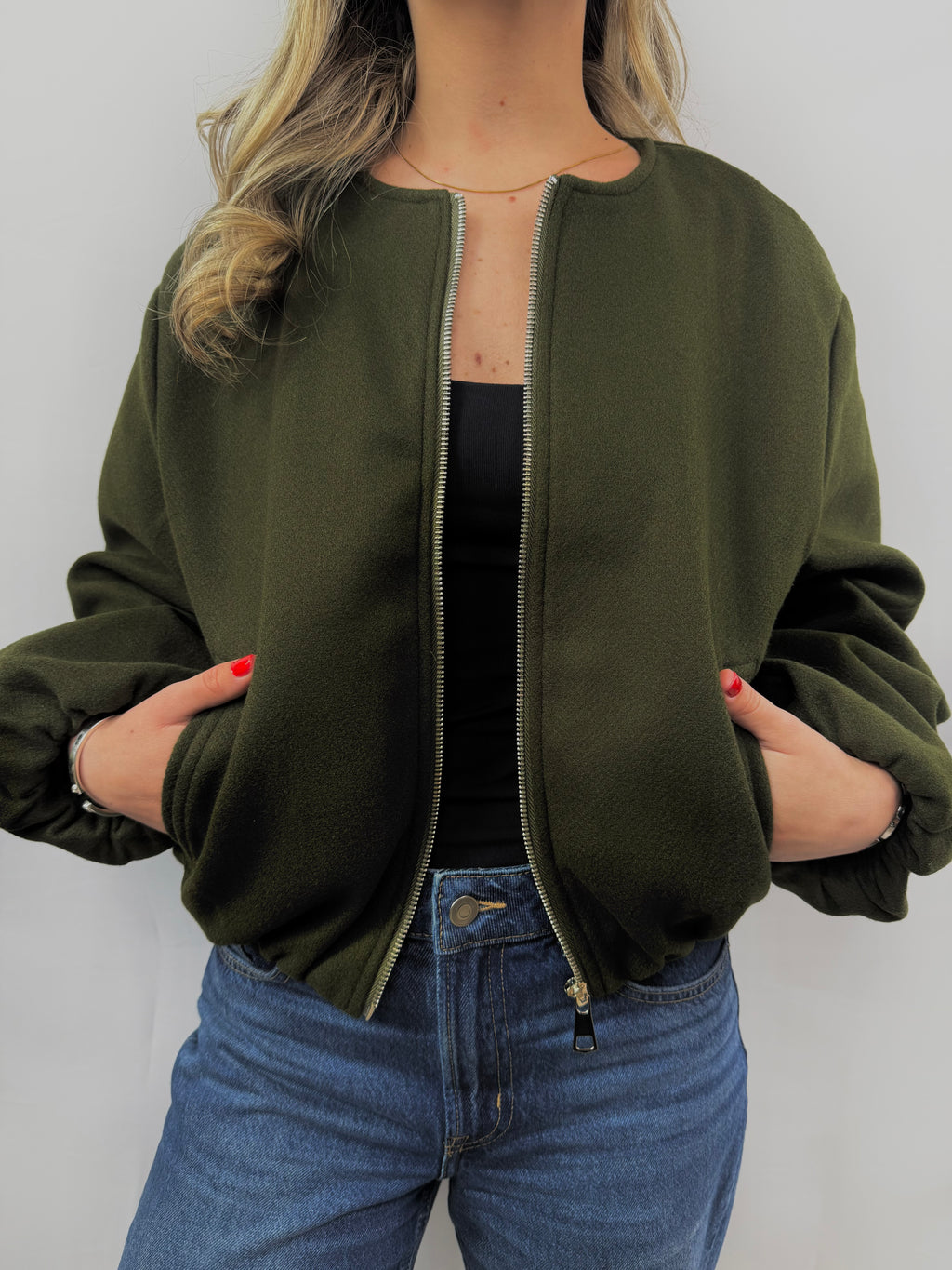 Bomber Ampuero